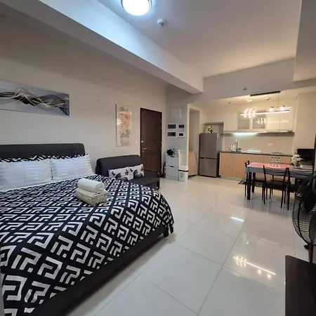 A&G Condotel At 101Newport Across Naia T3